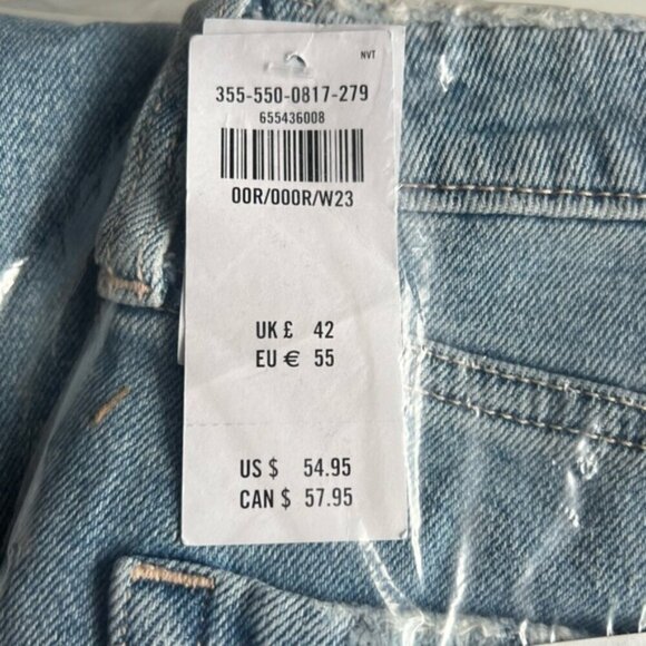 Hollister-Curvy High-Rise Ripped Mom Jeans-Light Medium Ripped Wash-00R/24W. NWT - Picture 3 of 12